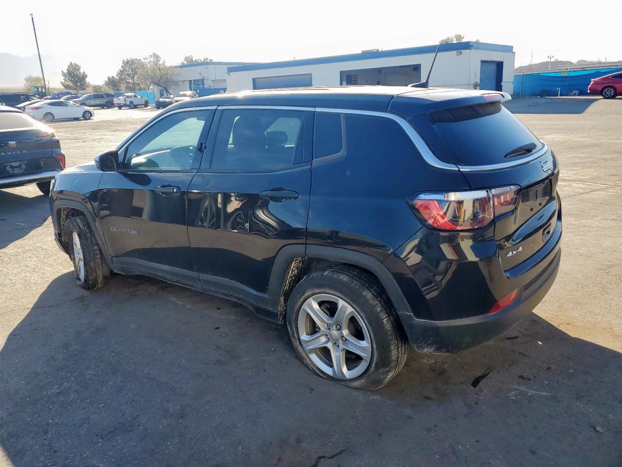 2023 Jeep Compass Sport - Фото 2