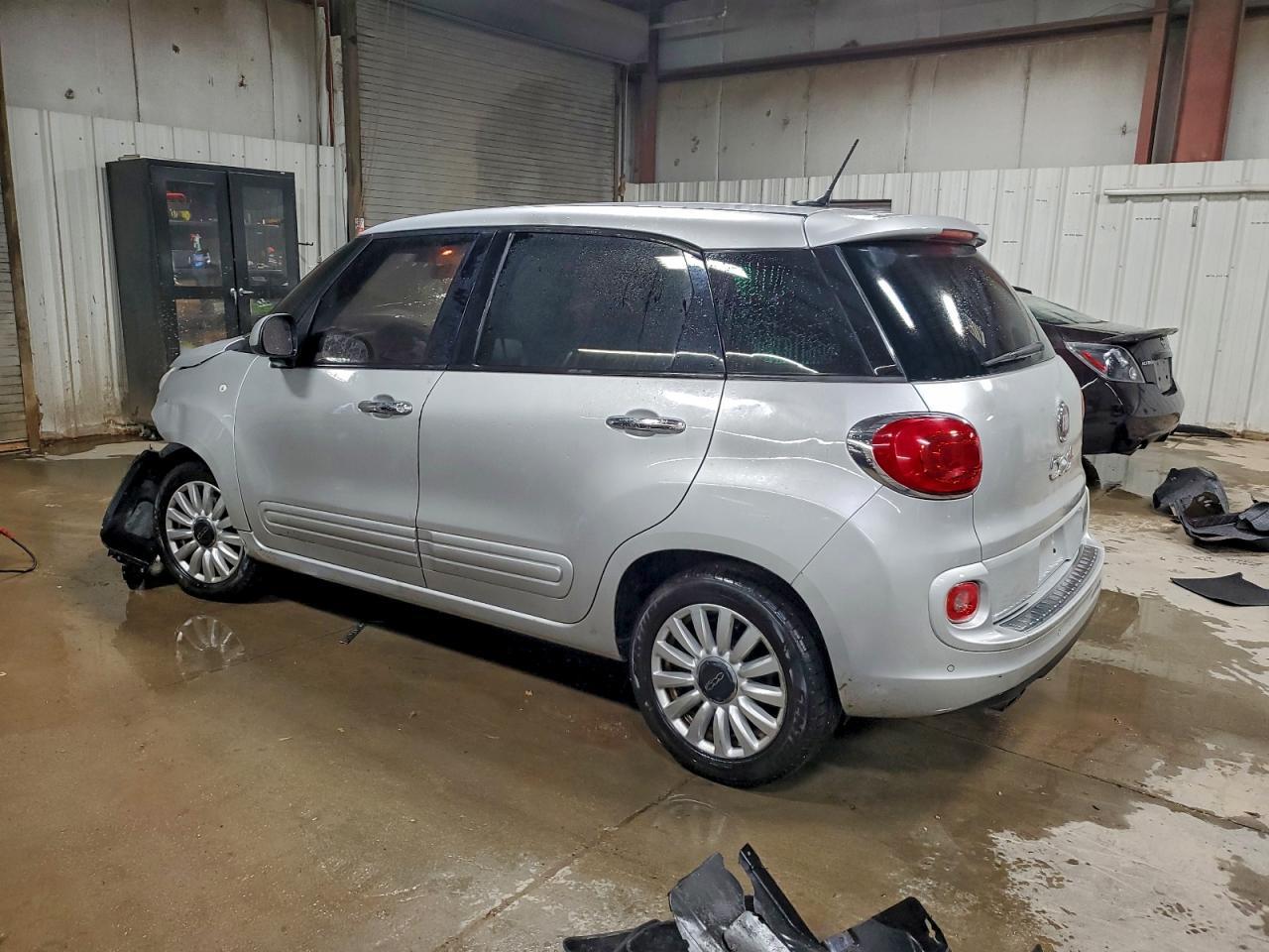 2014 Fiat 500L Easy - Image 2