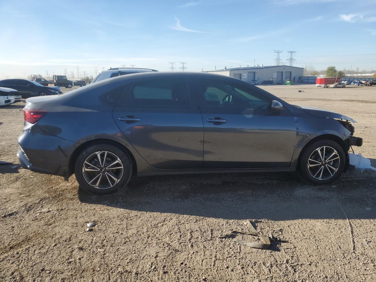 2024 Kia Forte Lx - Фото 3