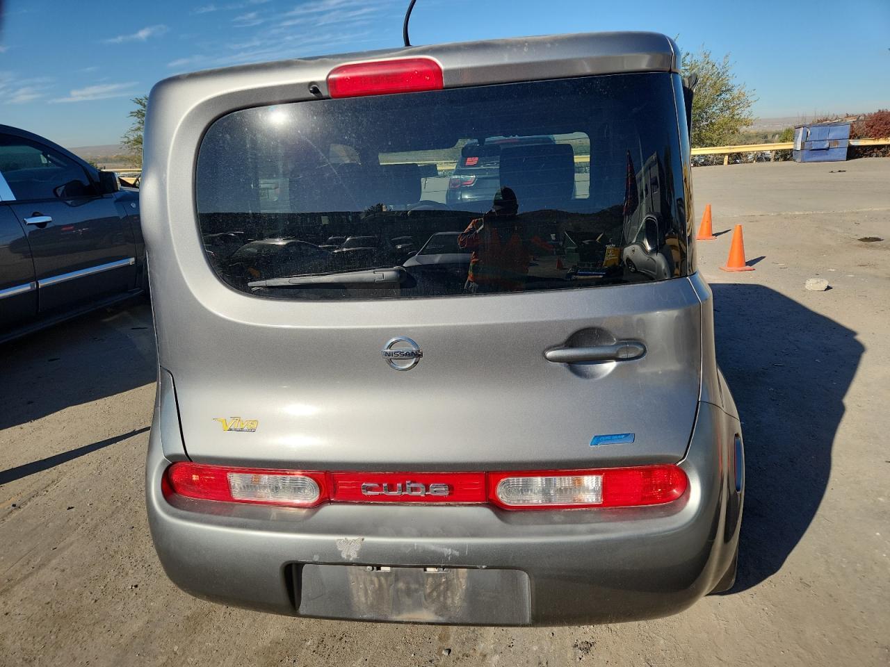 2014 Nissan Cube S - Image 6