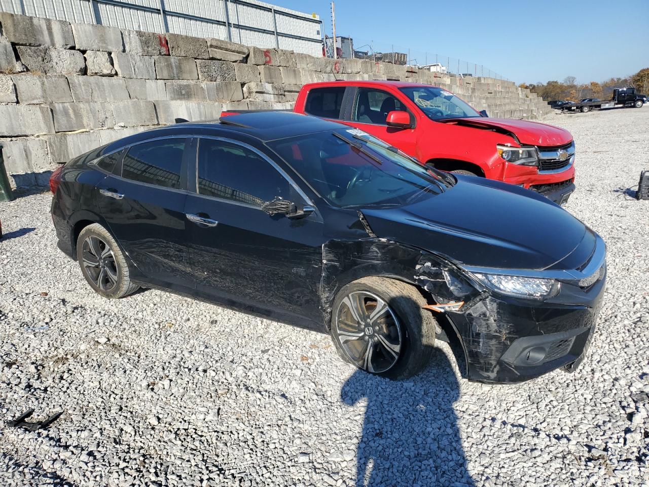 2016 Honda Civic Touring - Image 4