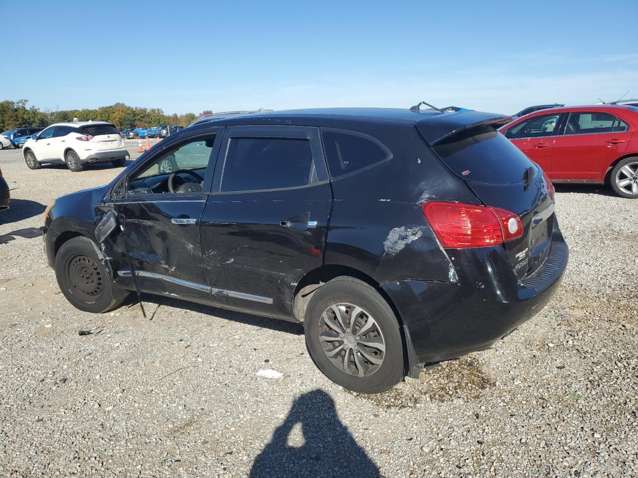 2014 Nissan Rogue Select S - Image 2