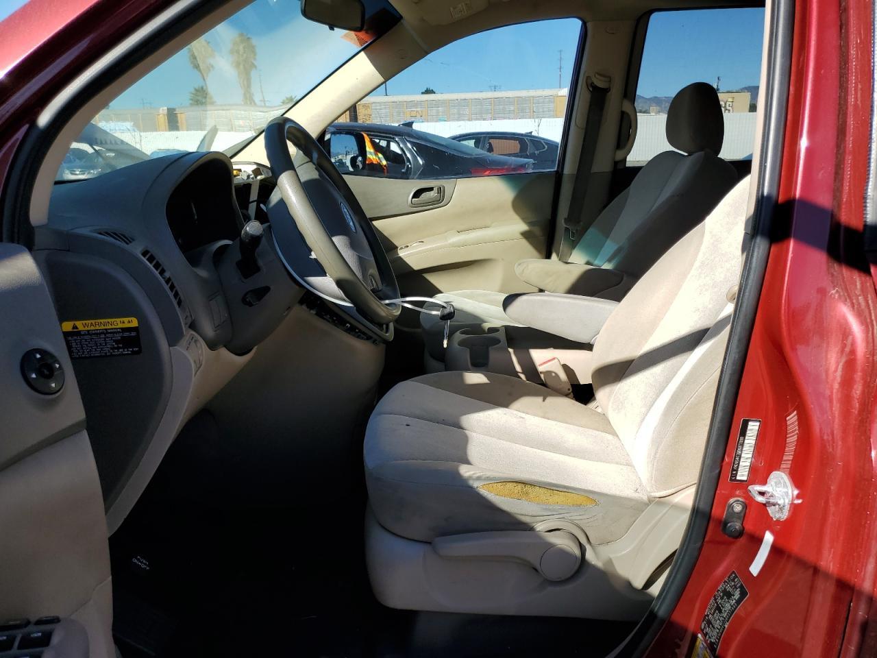 2011 Kia Sedona Lx - Фото 7