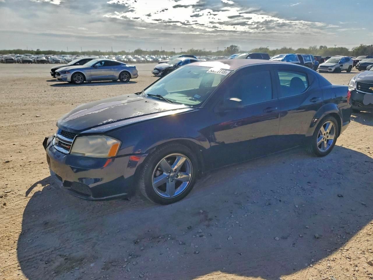 2013 Dodge Avenger Se