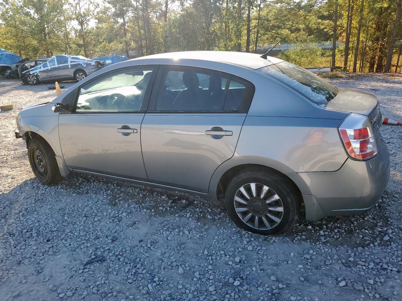 2009 Nissan Sentra 2.0 - Image 2