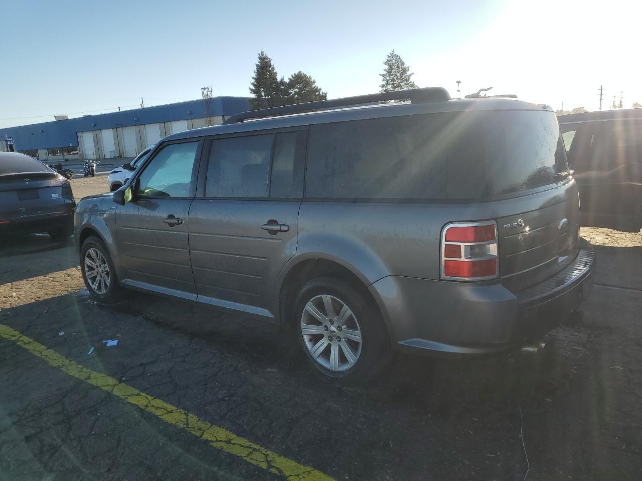 2010 Ford Flex Se - Image 2