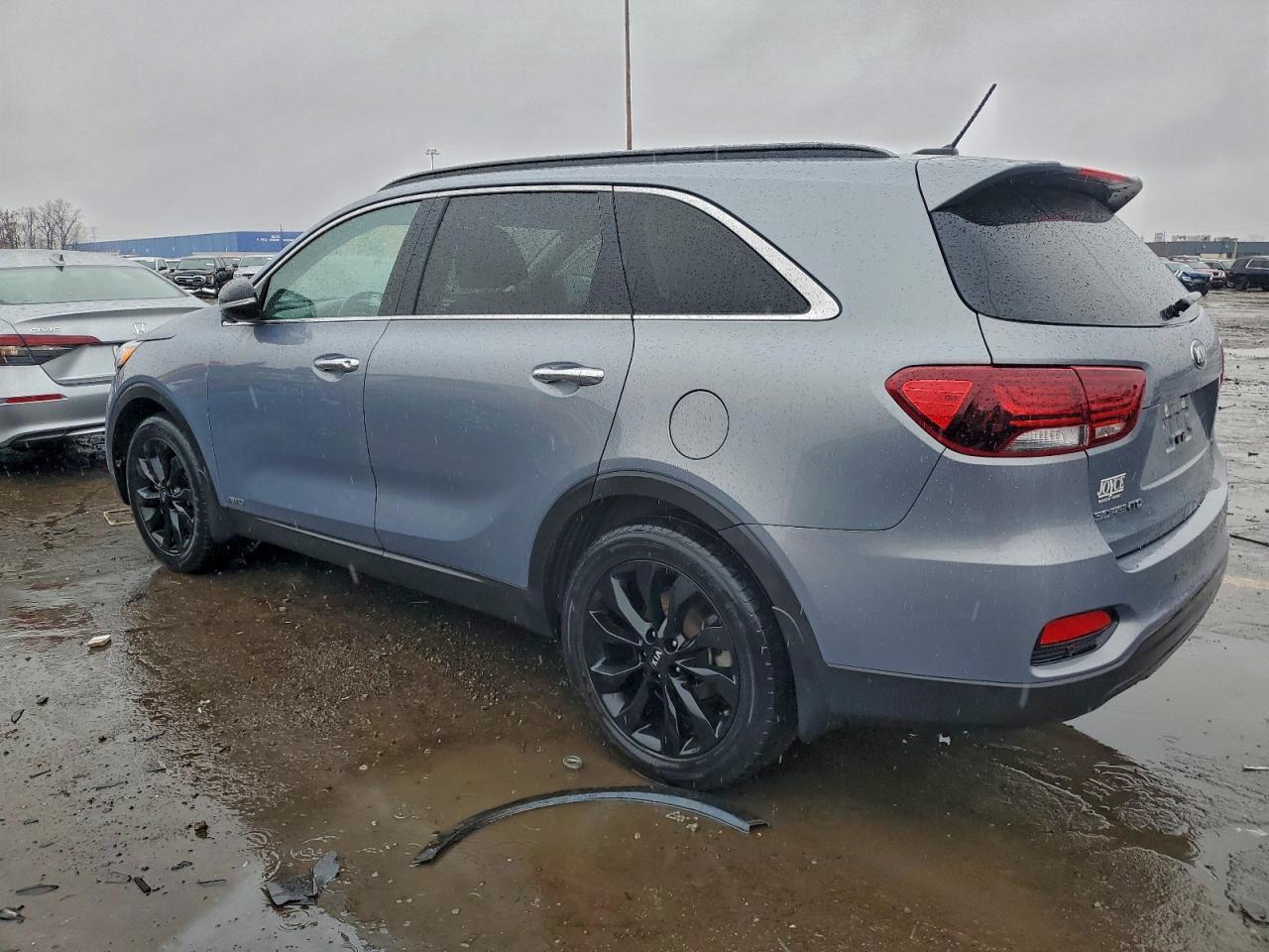 2019 Kia Sorento Lx - Image 2