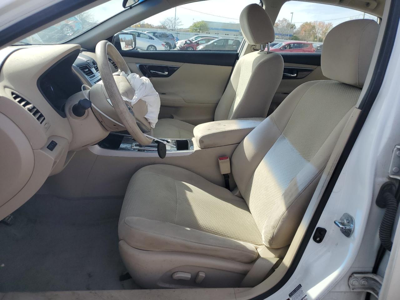 2014 Nissan Altima 2.5 - Image 7