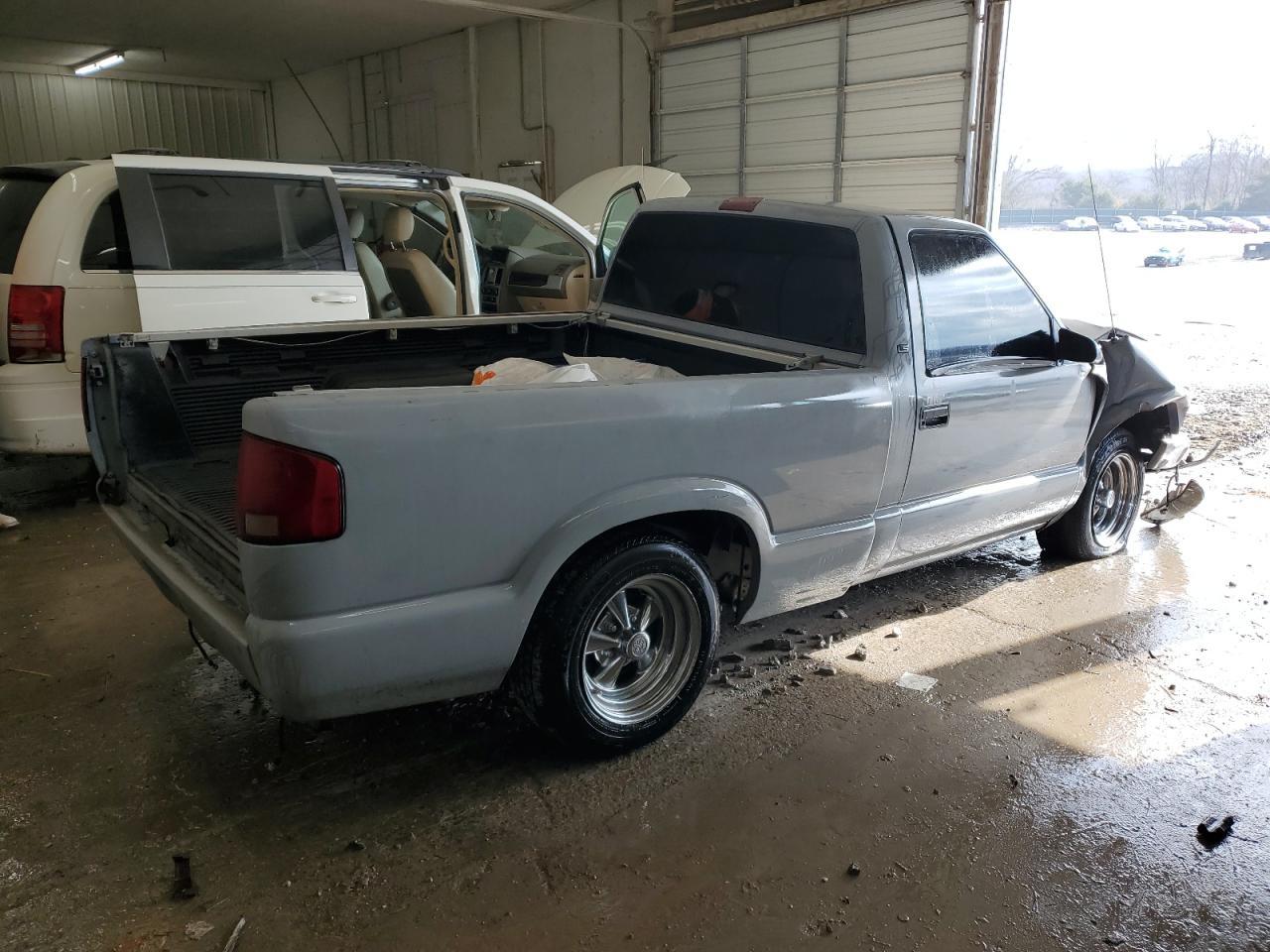 2000 Chevrolet S Truck S10 - Фото 3
