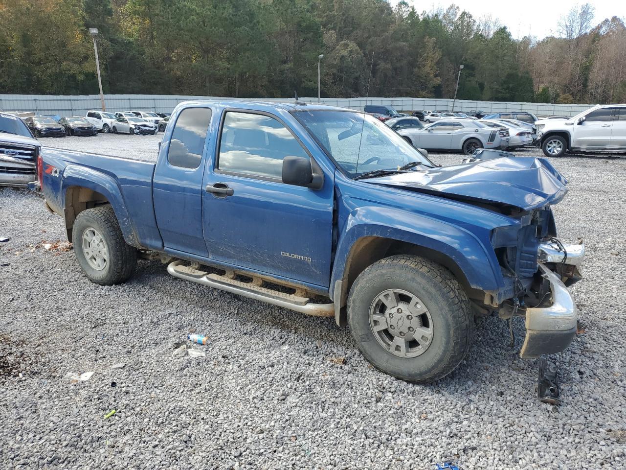 2005 Chevrolet Colorado - Image 4