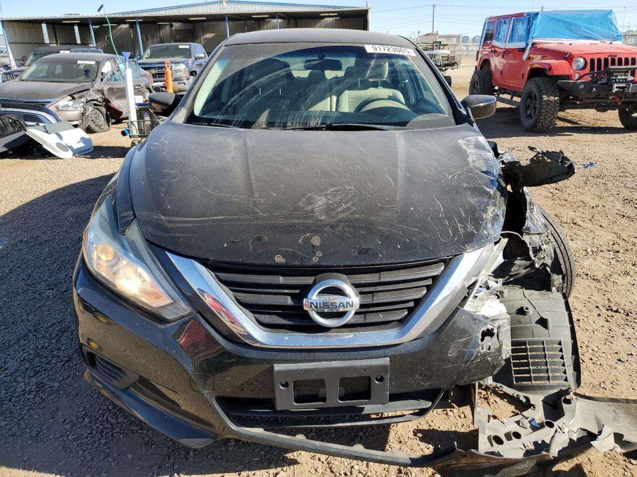 2016 Nissan Altima 2.5 - Image 5