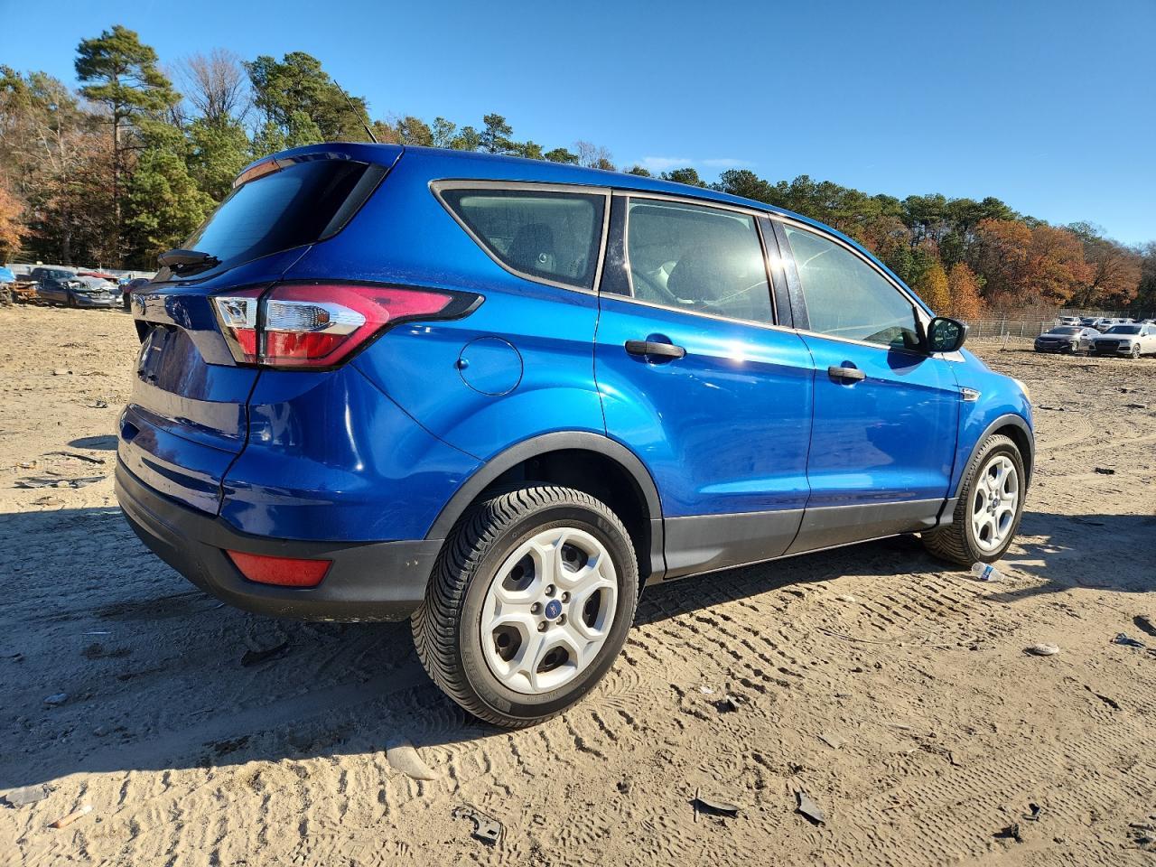 2017 Ford Escape S - Фото 3