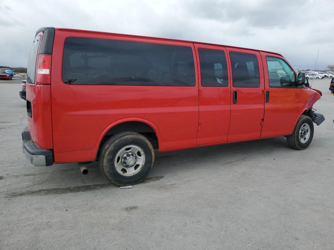 2016 Chevrolet Express G3500 Lt - Фото 3