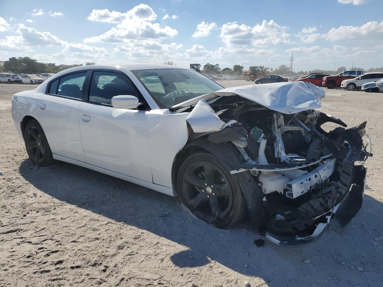 2021 Dodge Charger Sxt - Фото 4