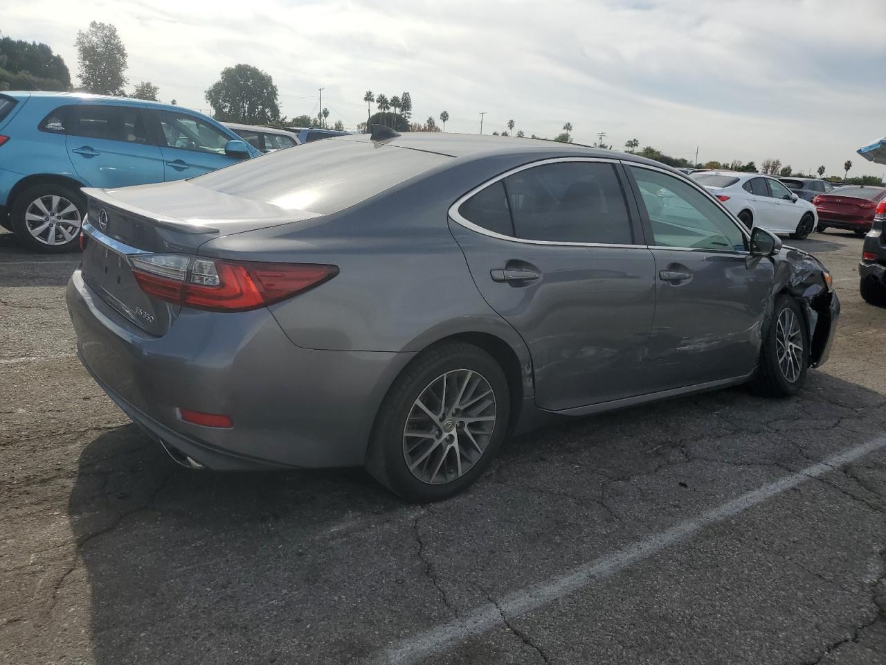 2016 Lexus Es 350 - Фото 3