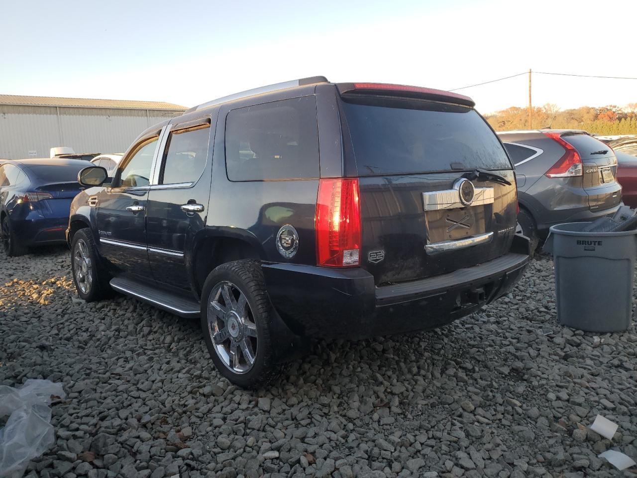 2008 Cadillac Escalade Luxury - Фото 2
