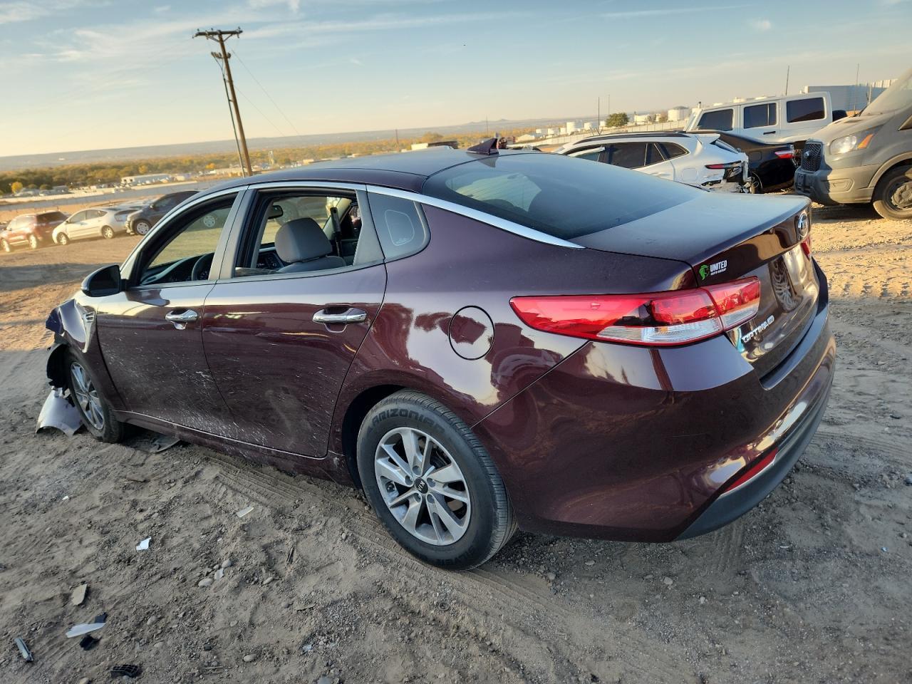 2017 Kia Optima Lx - Фото 2