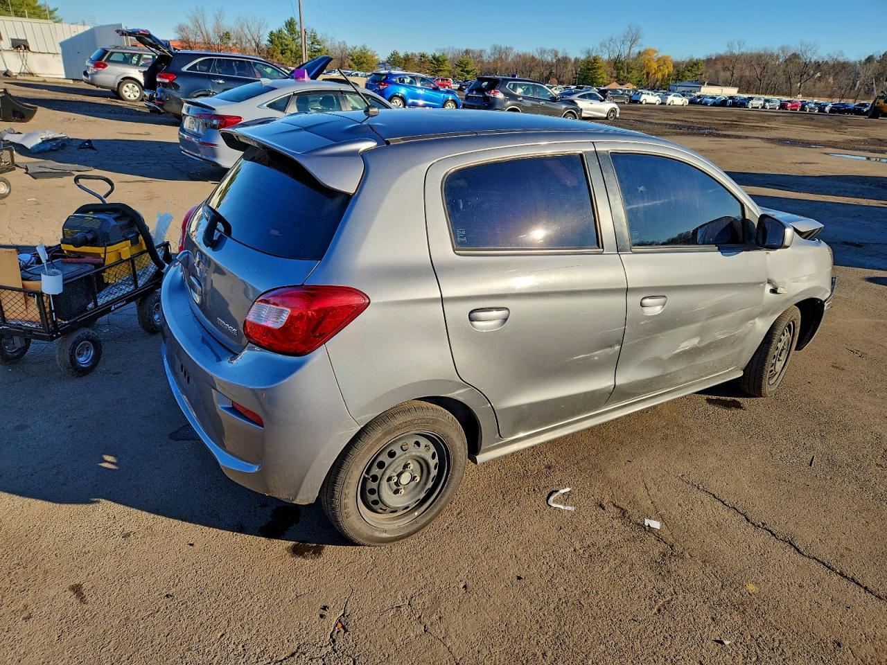 2019 Mitsubishi Mirage Es - Image 3
