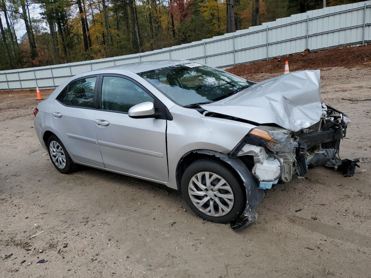 2017 Toyota Corolla L - Image 4