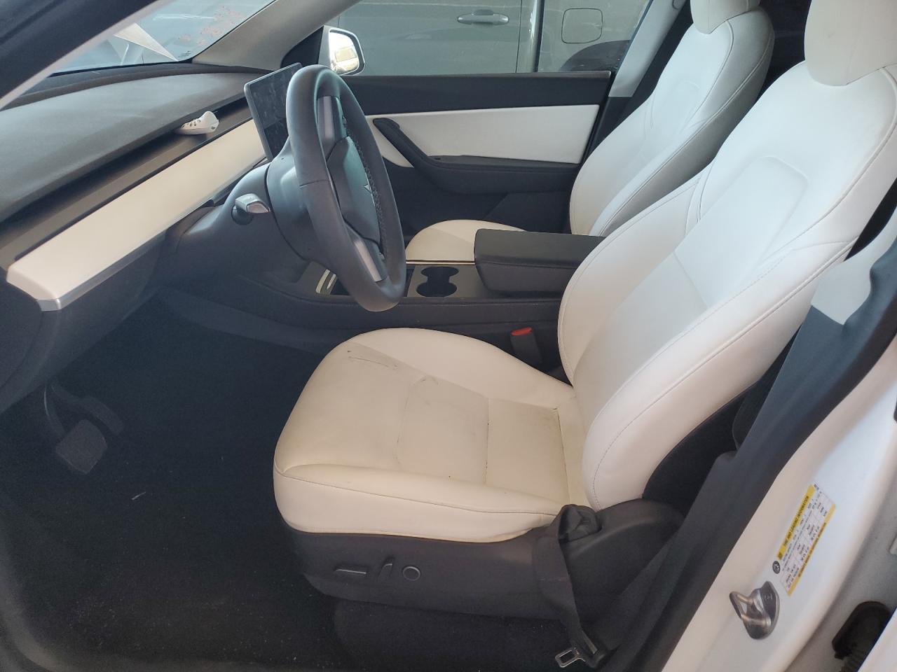 2022 Tesla Model Y - Image 7