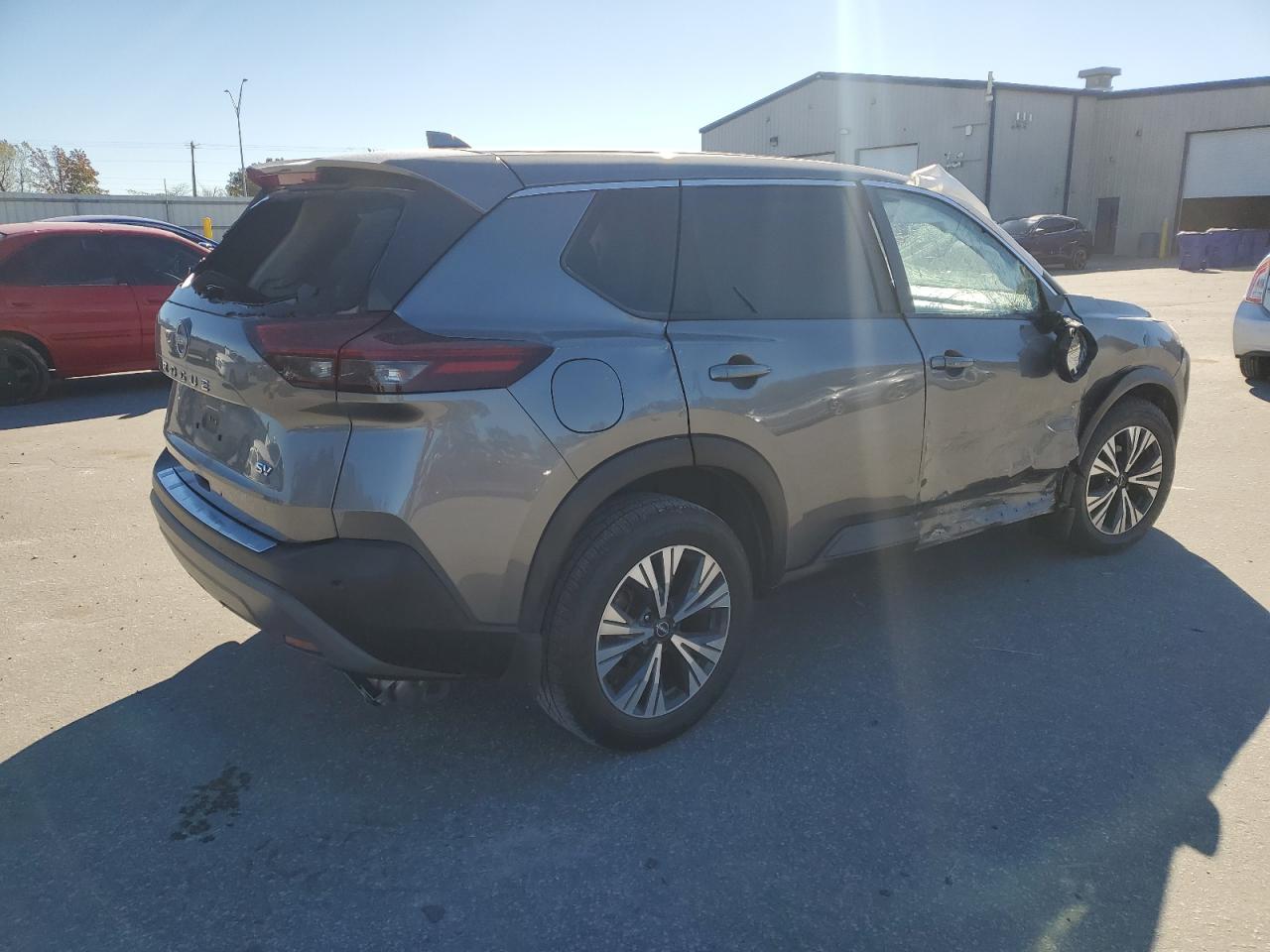2023 Nissan Rogue Sv - Image 3