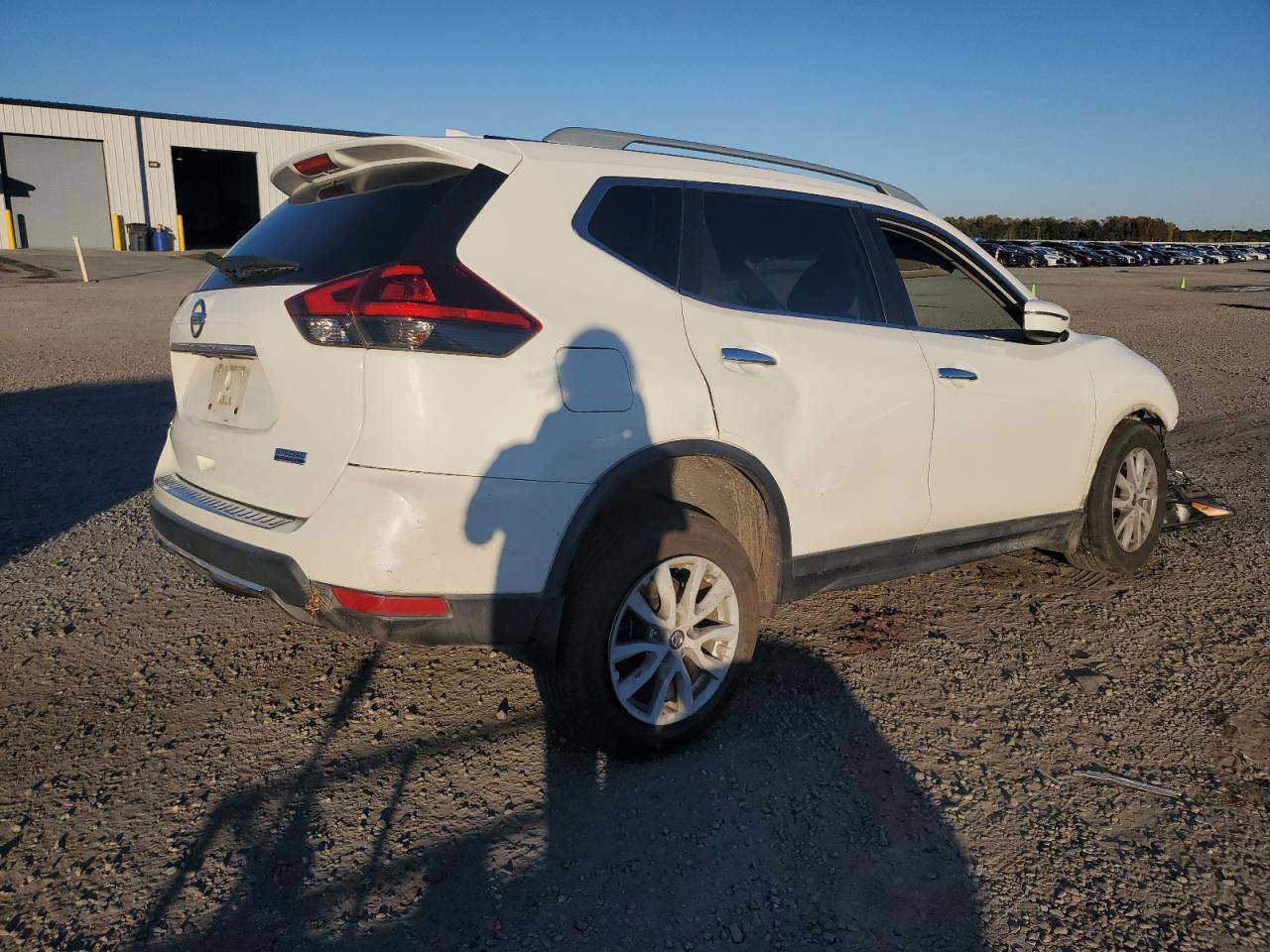 2019 Nissan Rogue S - Image 3