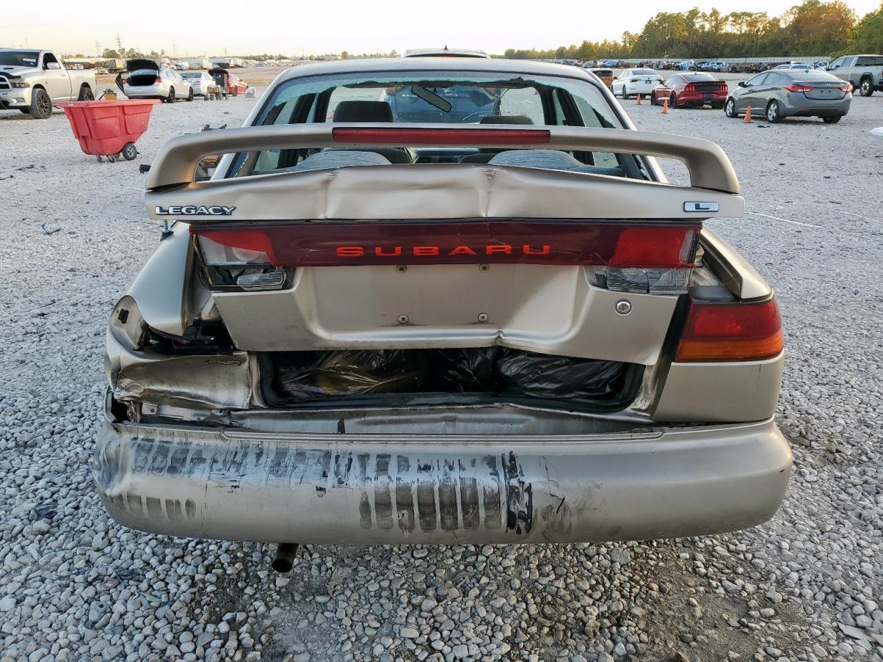 1999 Subaru Legacy L - Фото 6