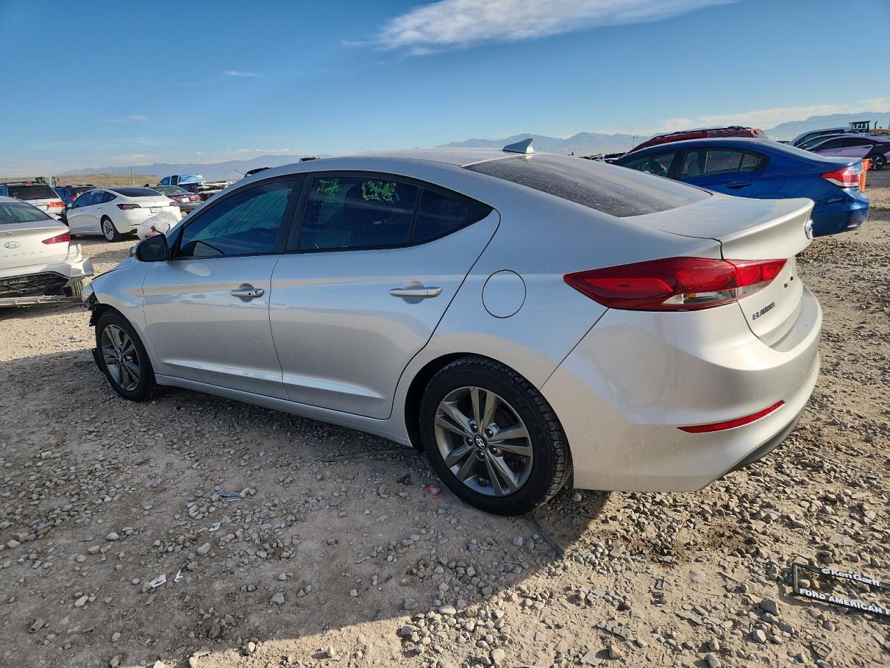 2017 Hyundai Elantra Se - Image 2