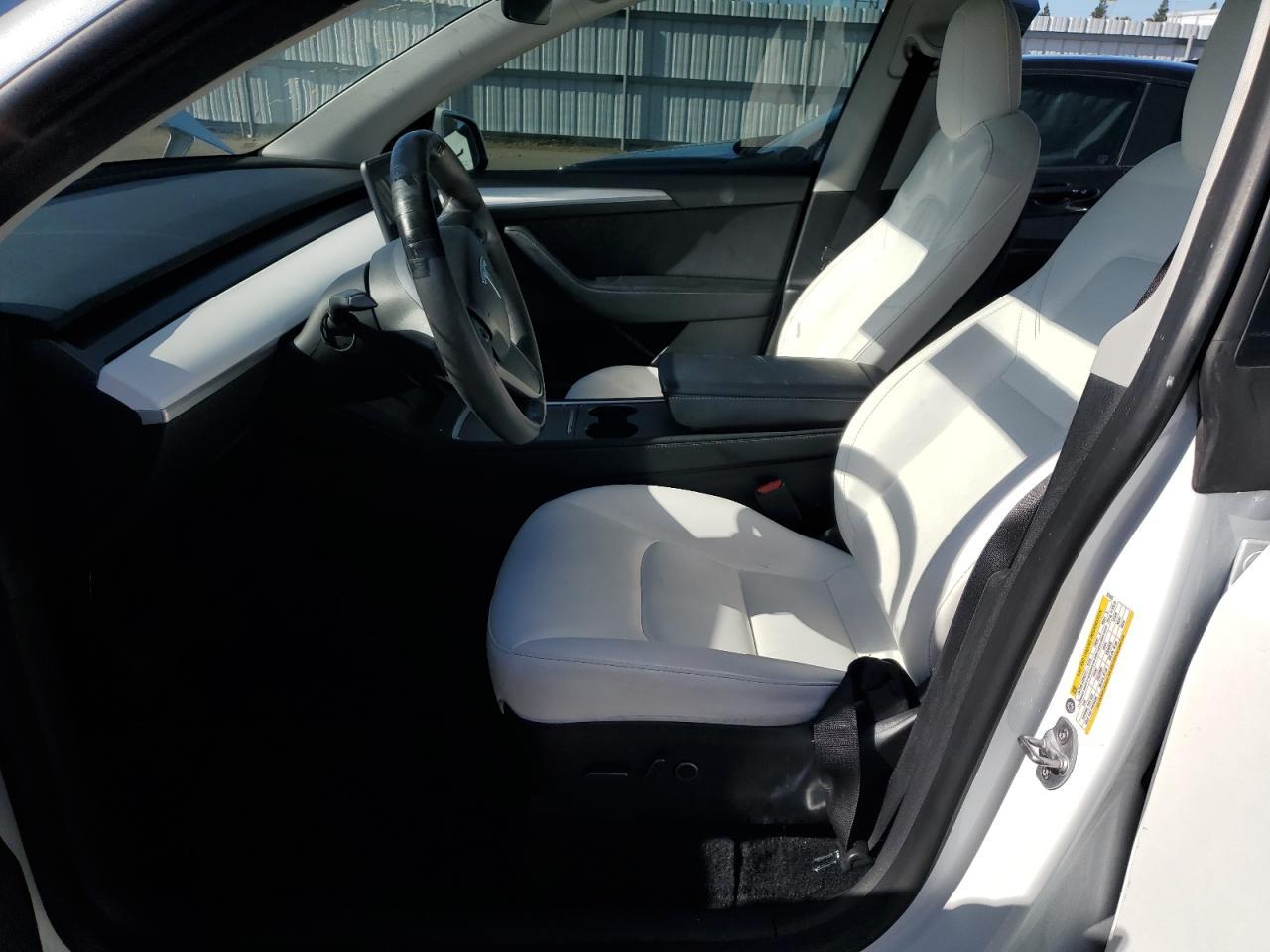 2023 Tesla Model Y - Фото 7