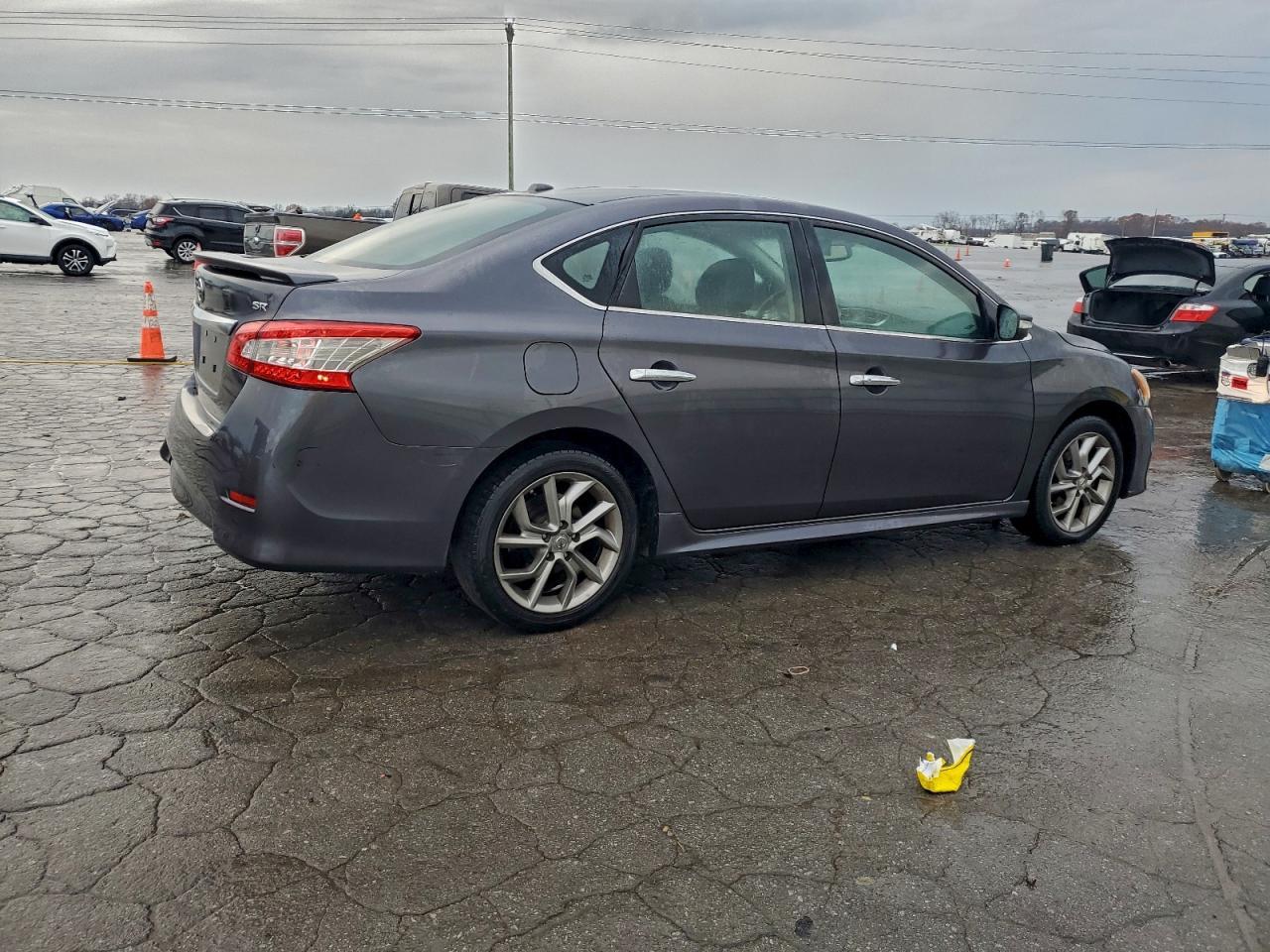 2015 Nissan Sentra S - Фото 3