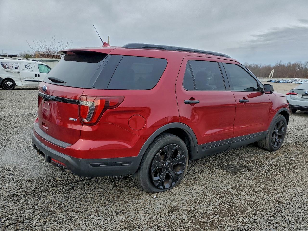 2019 Ford Explorer Sport - Image 3