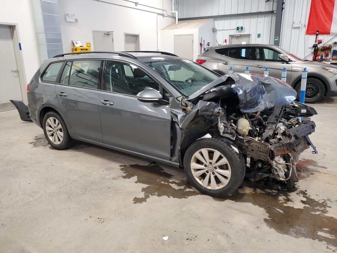 2016 Volkswagen Golf Sportwagen S - Фото 4