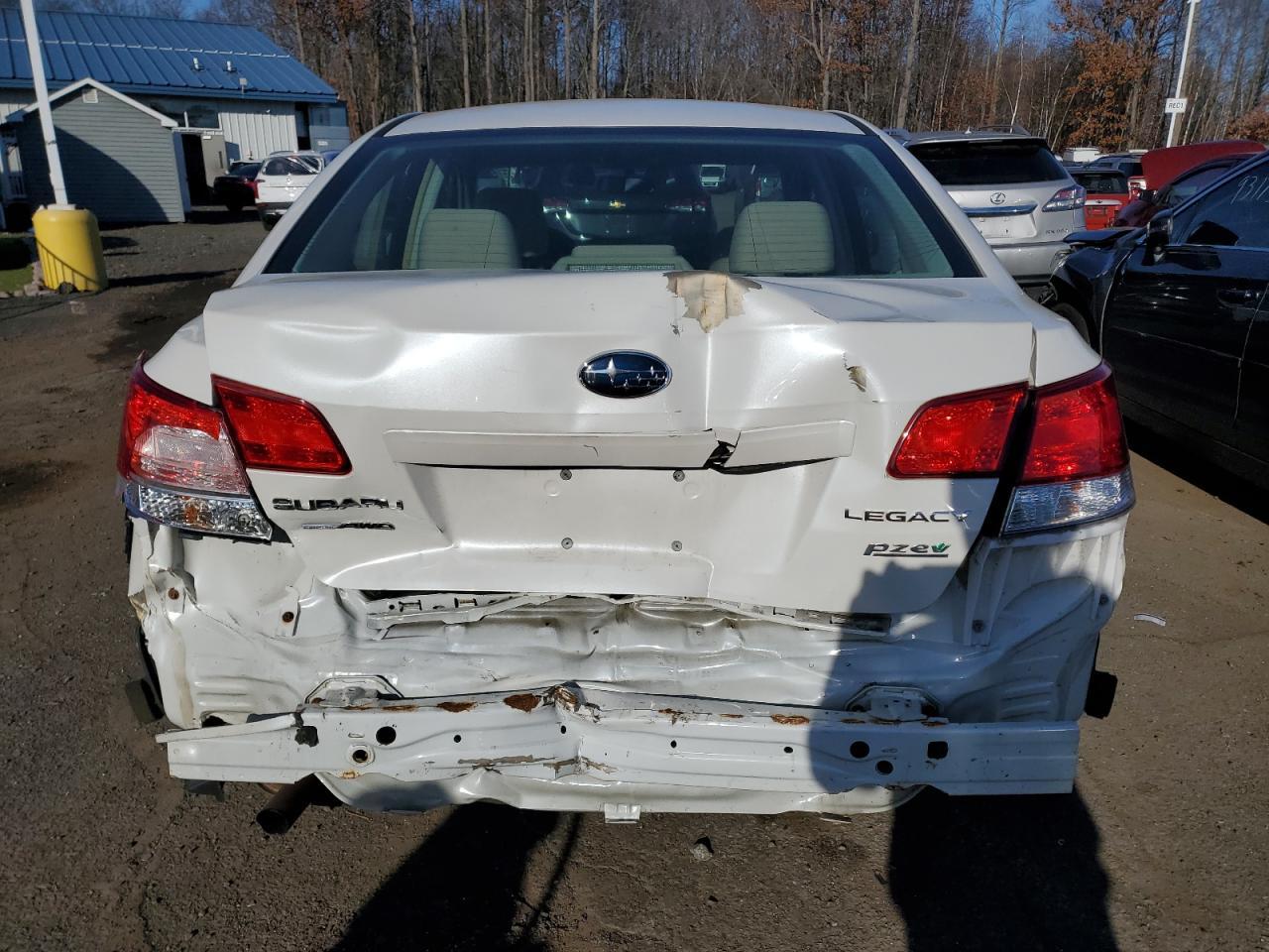 2013 Subaru Legacy 2.5I - Image 6