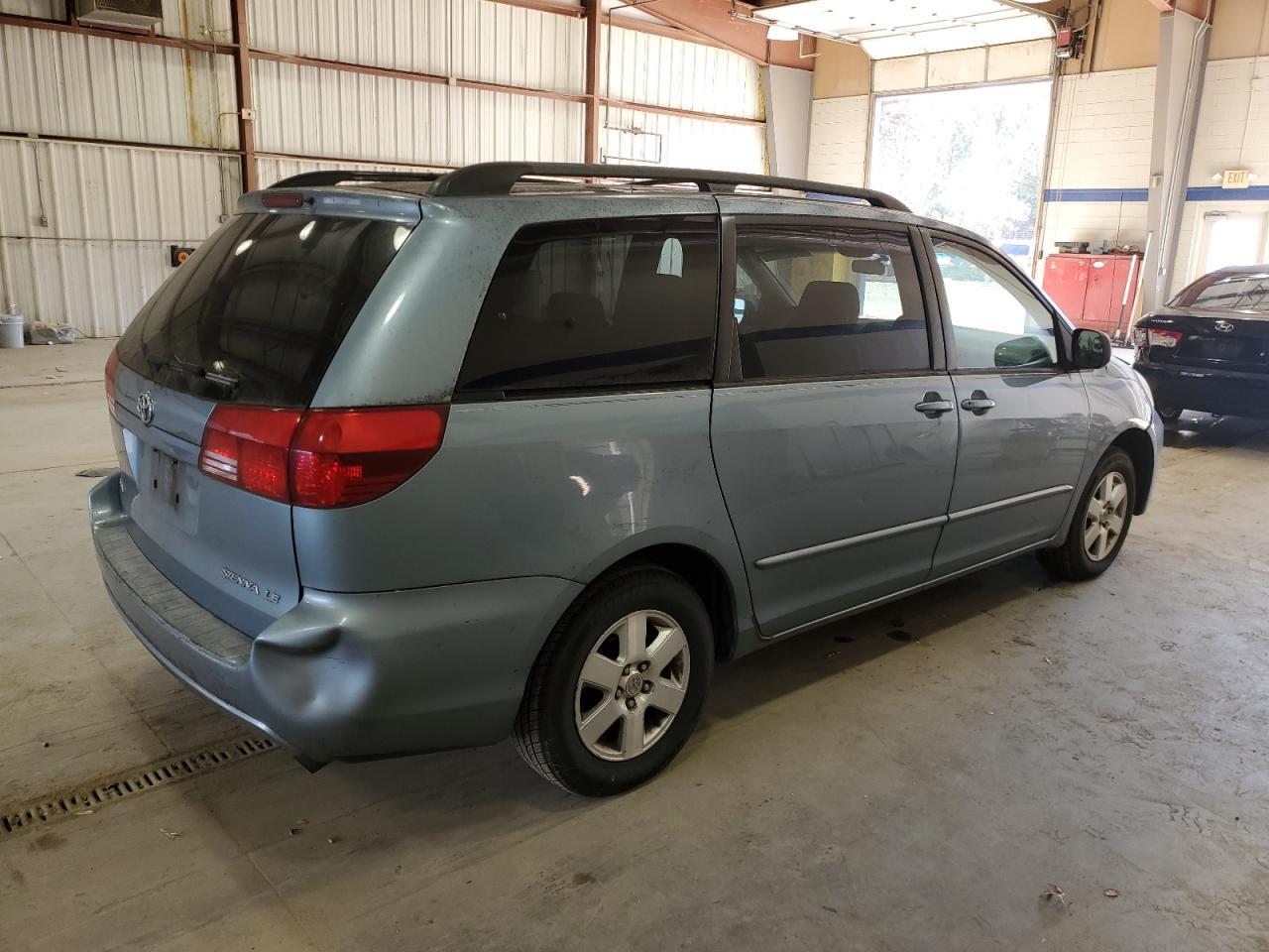 2005 Toyota Sienna Ce - Фото 3