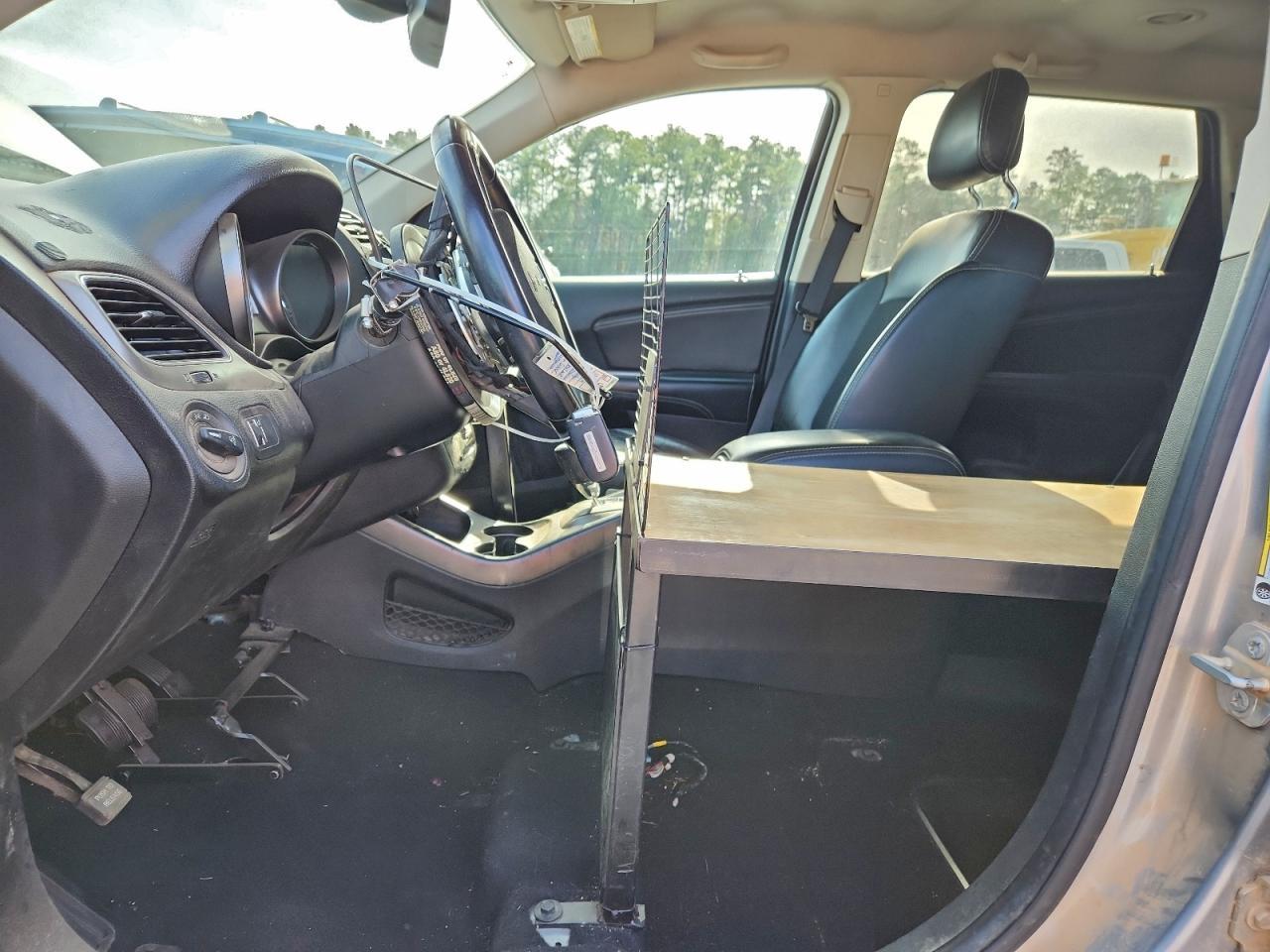 2019 Dodge Journey Crossroad - Image 7