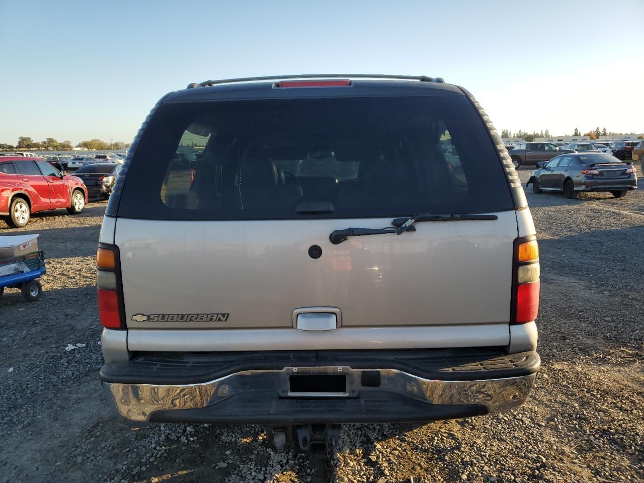 2006 Chevrolet Suburban C1500 - Image 6
