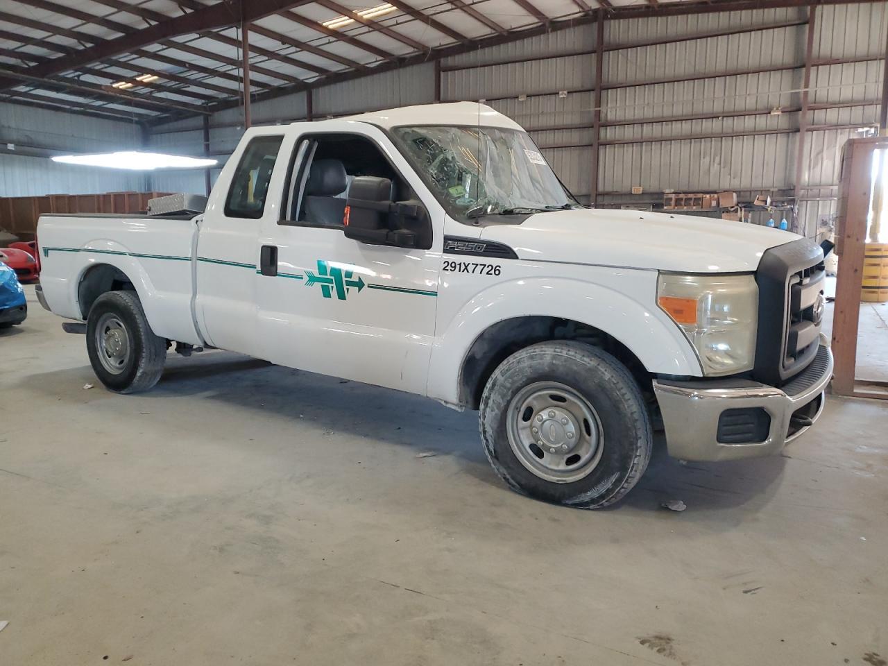2013 Ford F250 Super Duty - Фото 4