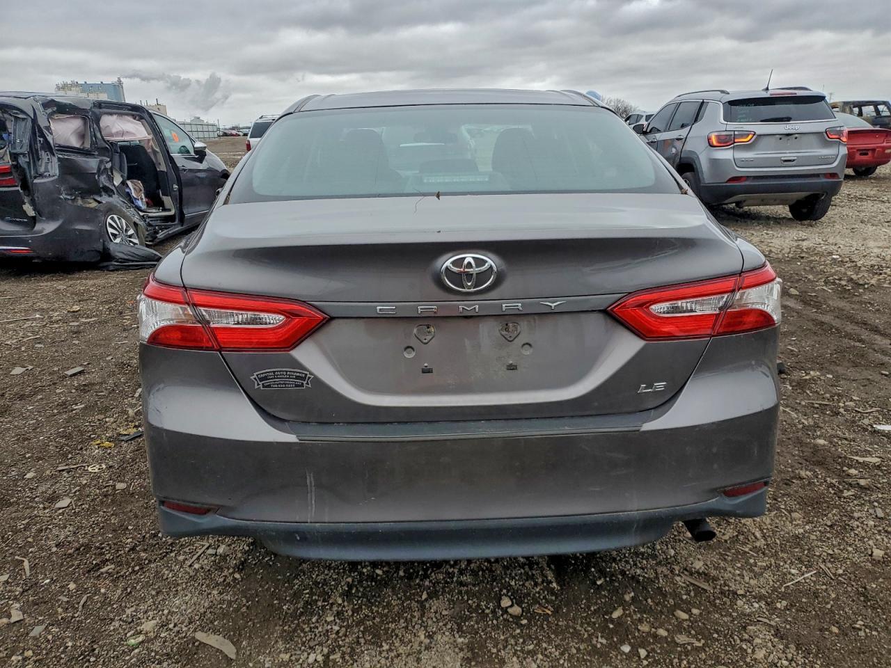 2018 Toyota Camry L - Фото 6