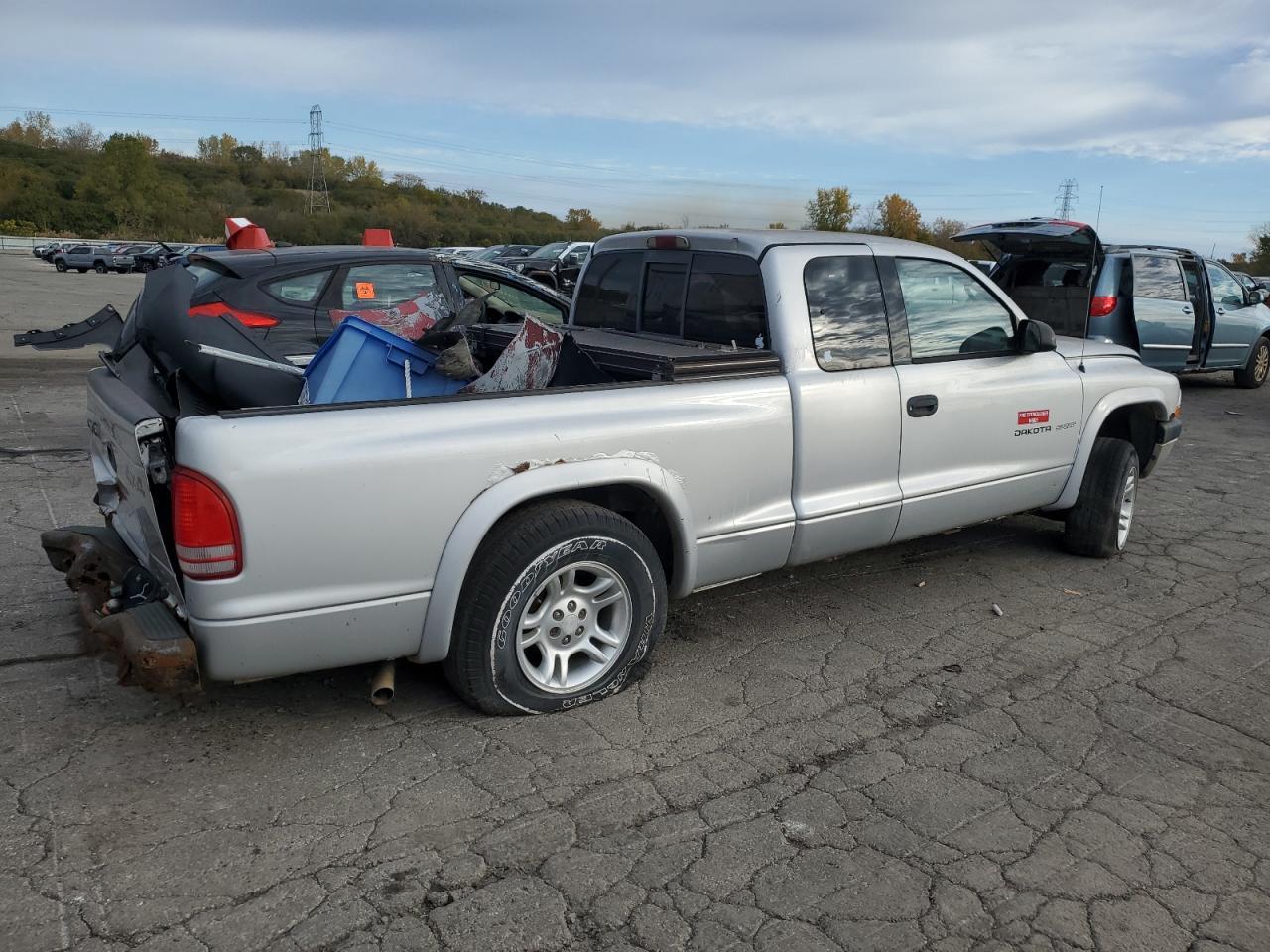 2002 Dodge Dakota Sport - Image 3