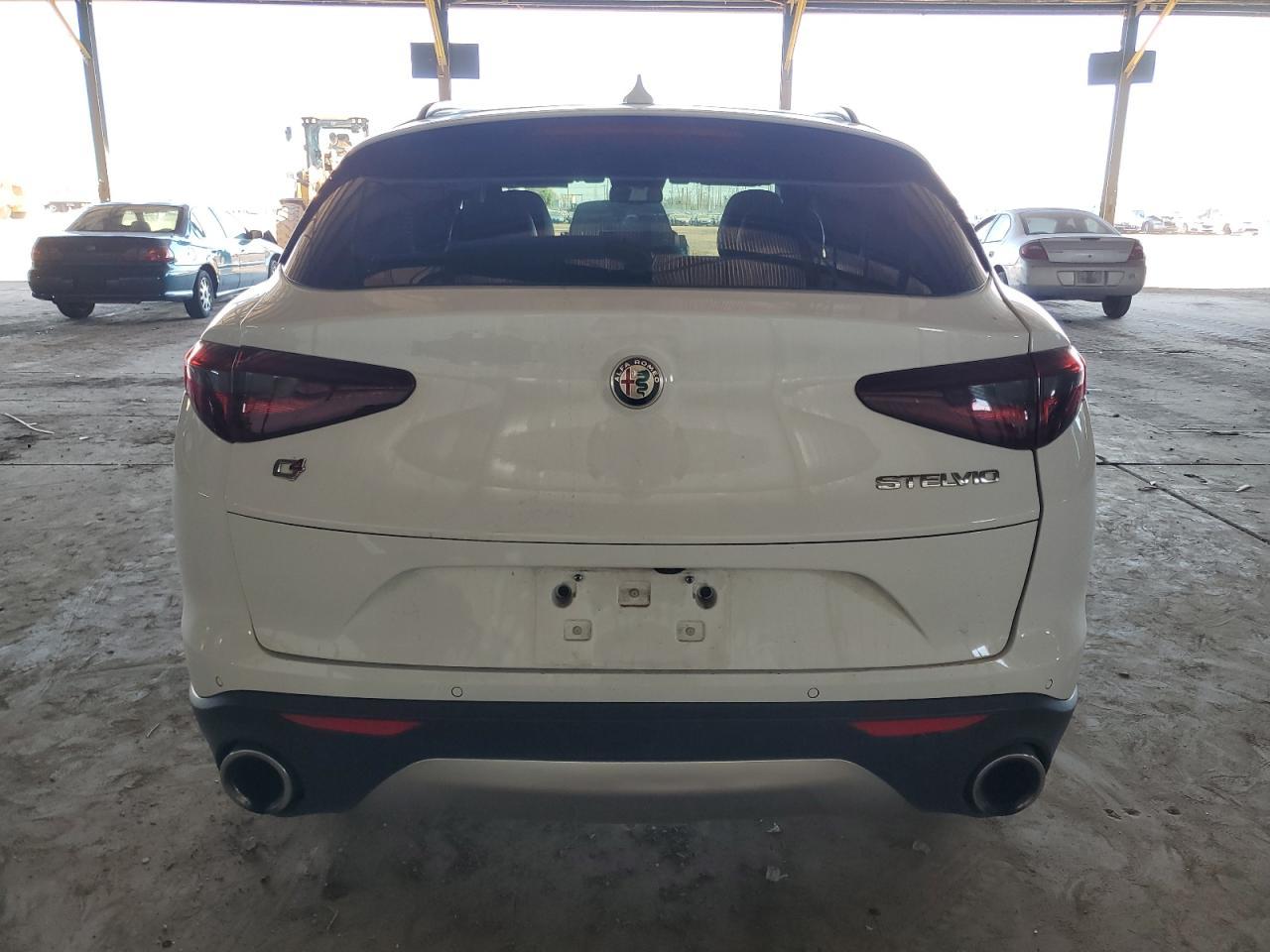 2018 Alfa Romeo Stelvio Ti Sport - Фото 6
