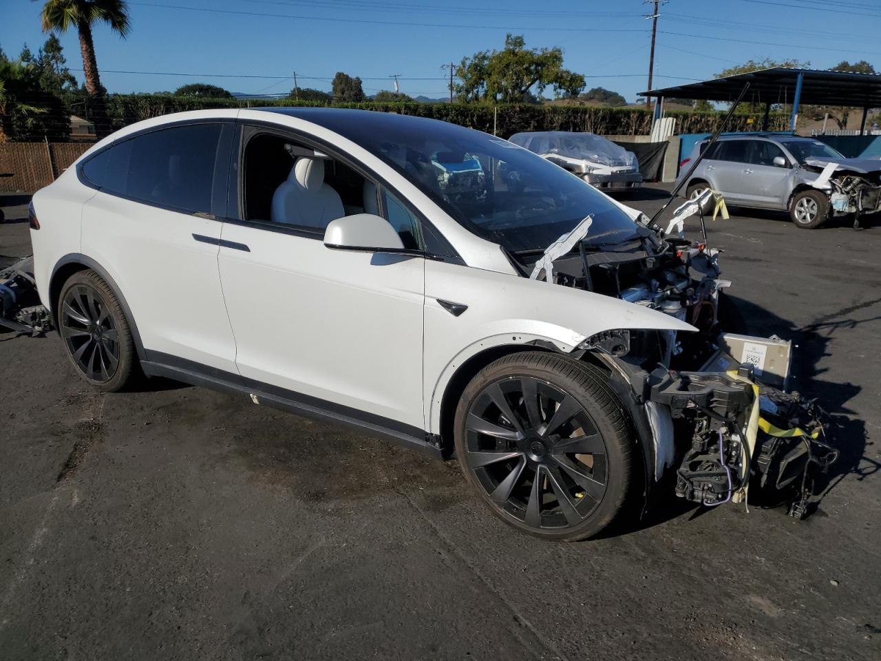 2023 Tesla Model X - Image 4