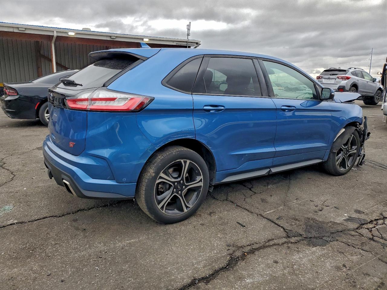 2019 Ford Edge St - Фото 3