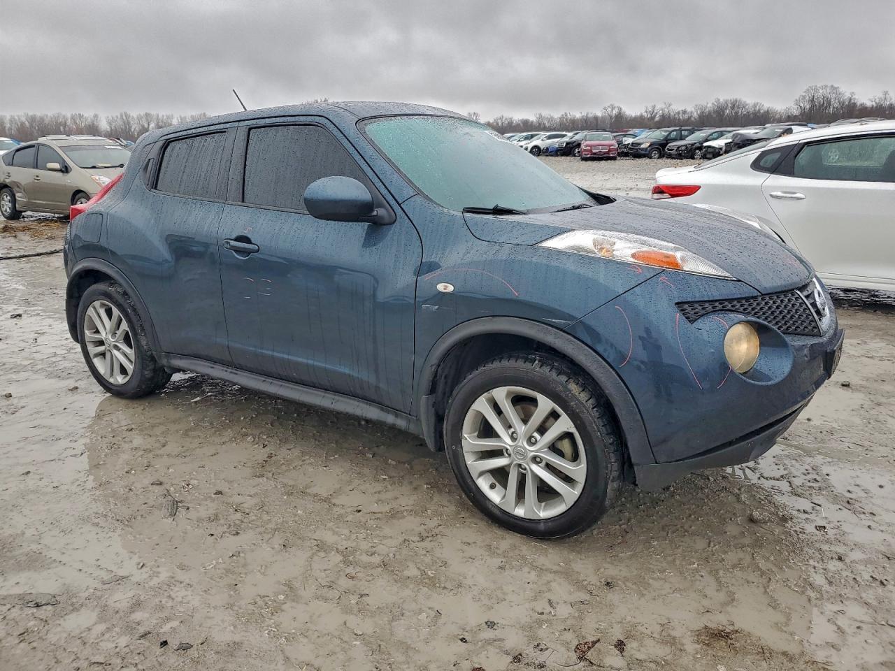 2011 Nissan Juke S - Фото 4