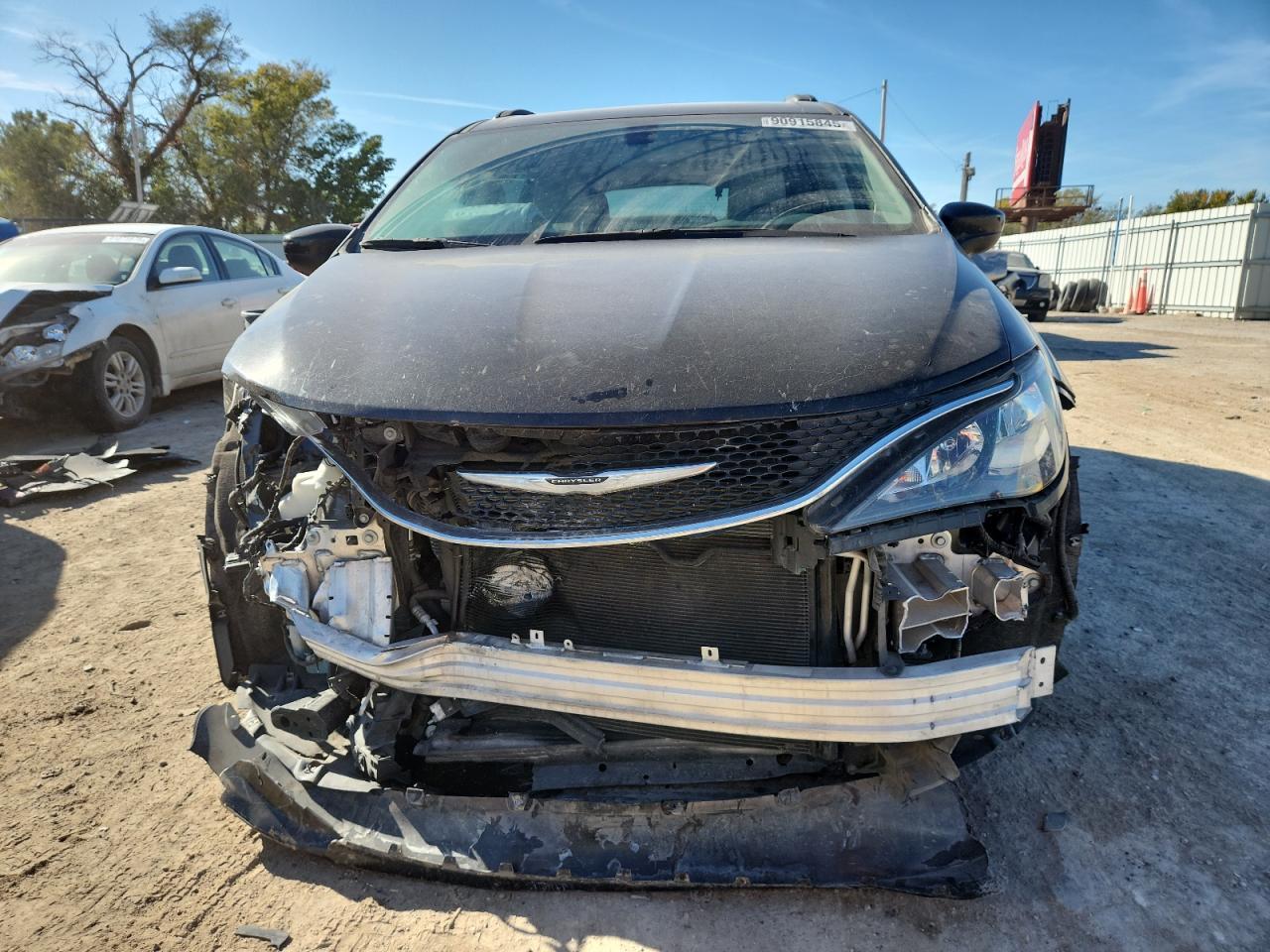 2021 Chrysler Voyager Lxi - Фото 5