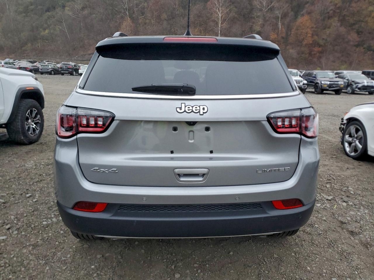 2023 Jeep Compass Limited - Image 6