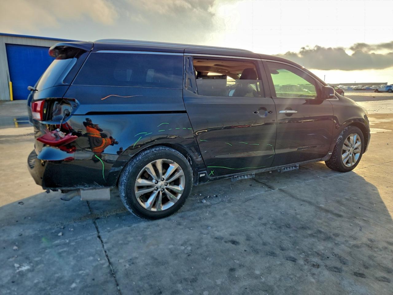 2016 Kia Sedona Sxl - Image 3