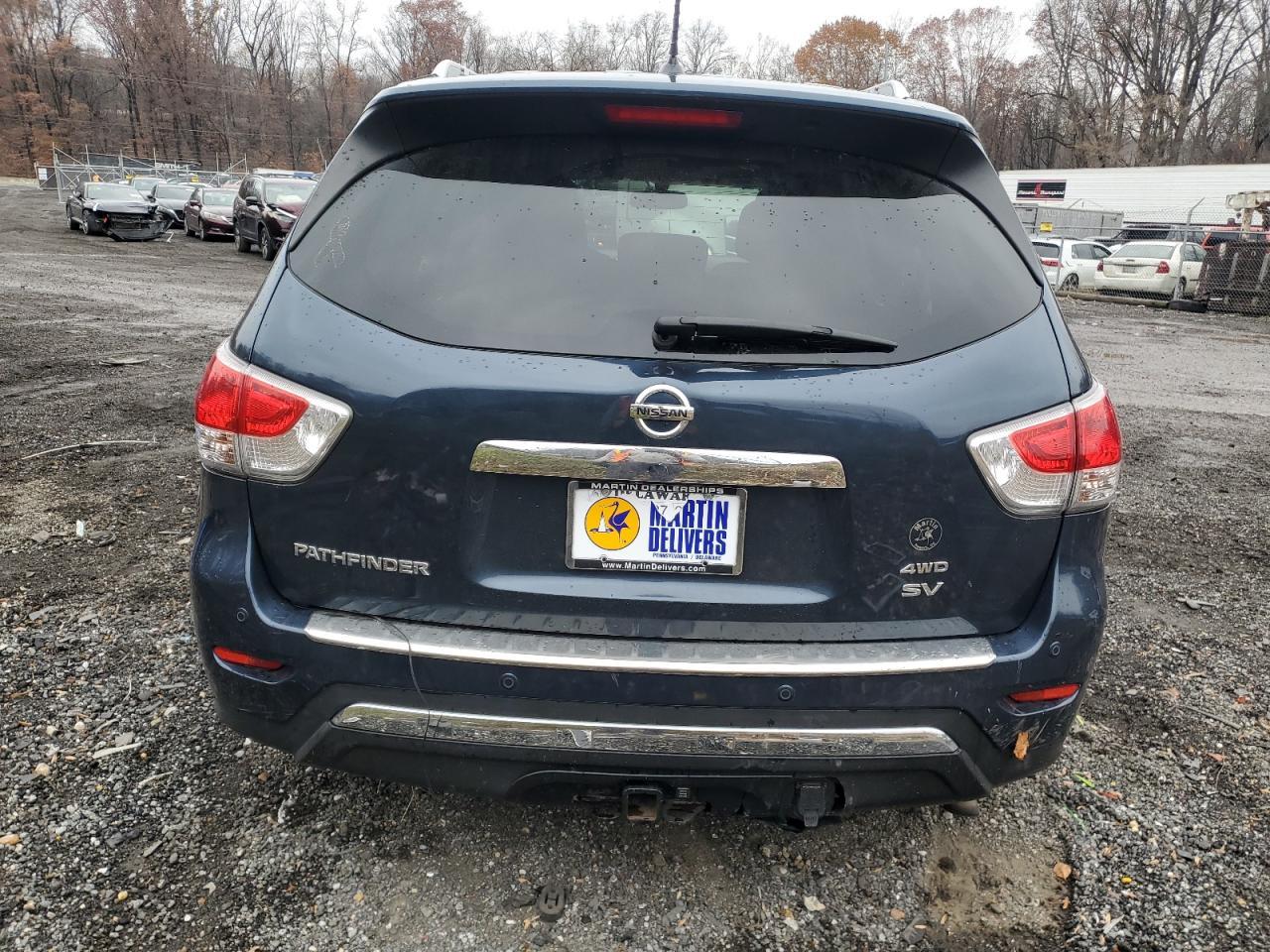 2015 Nissan Pathfinder S - Фото 6