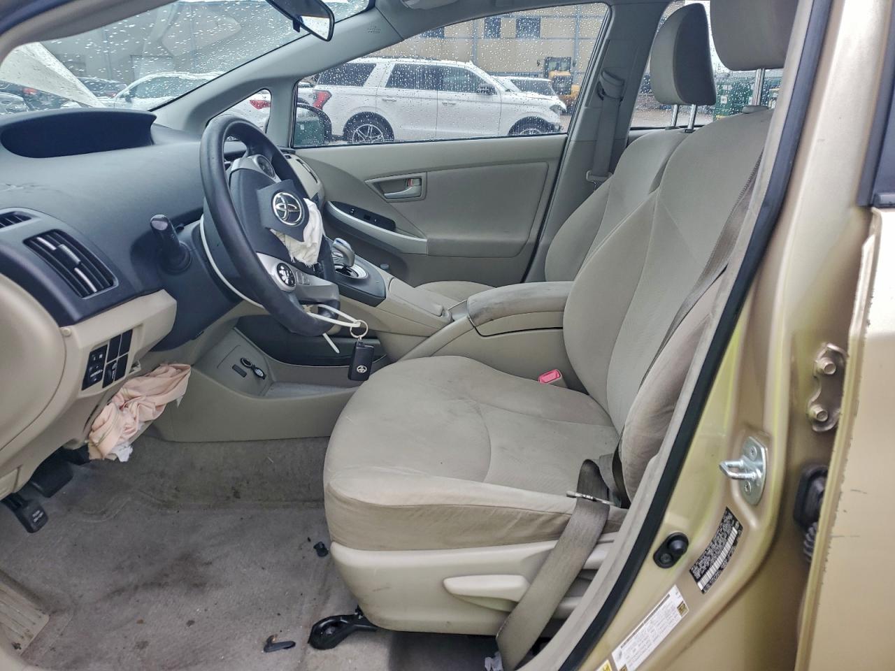 2011 Toyota Prius - Фото 7