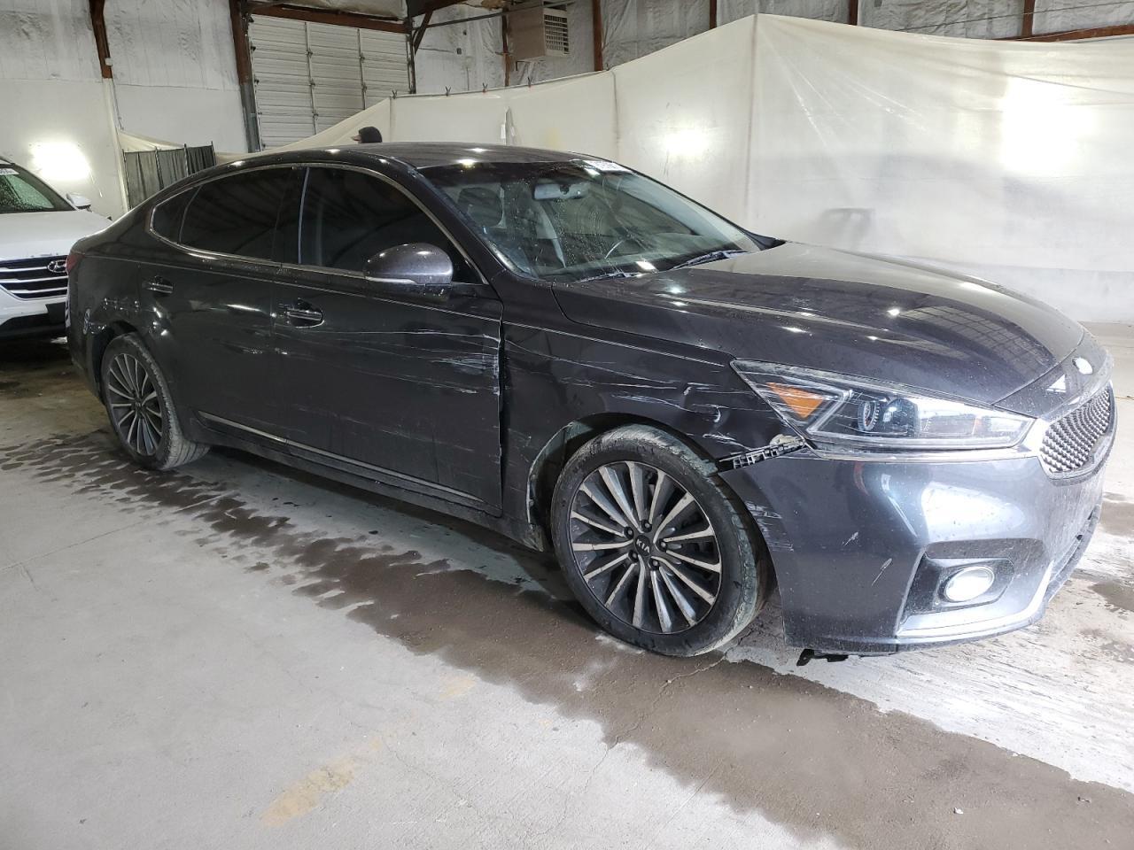2017 Kia Cadenza Premium - Фото 4