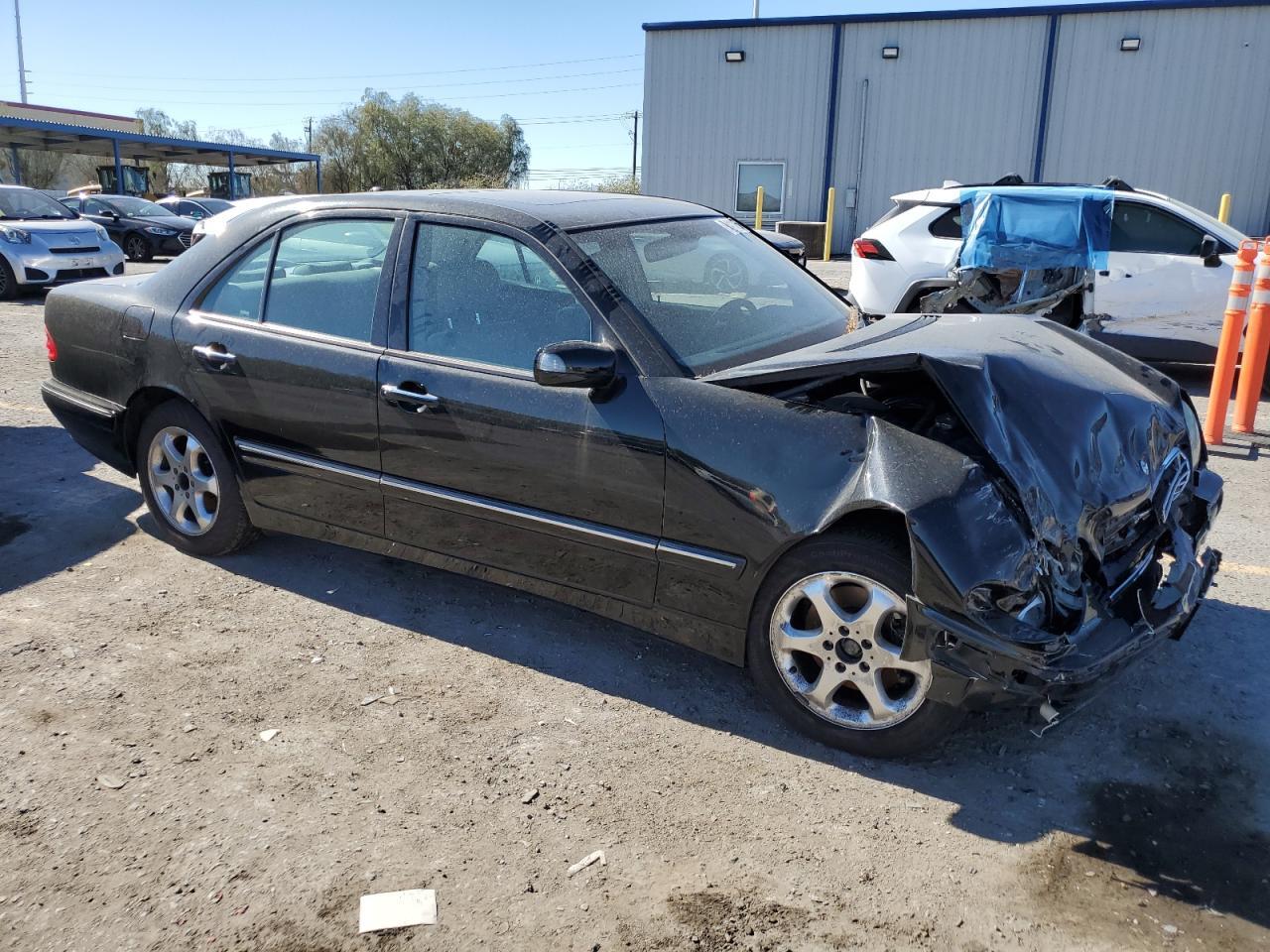 2002 Mercedes-Benz E 320 - Фото 4